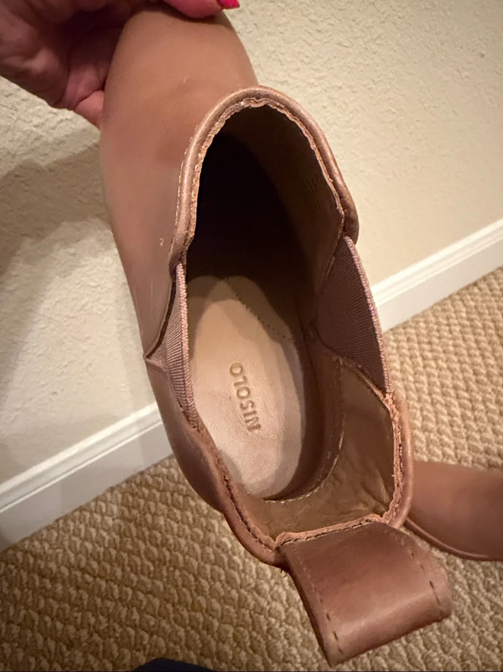 Nisolo Tan Boots. NEW with tags box and dust bags . Size 7